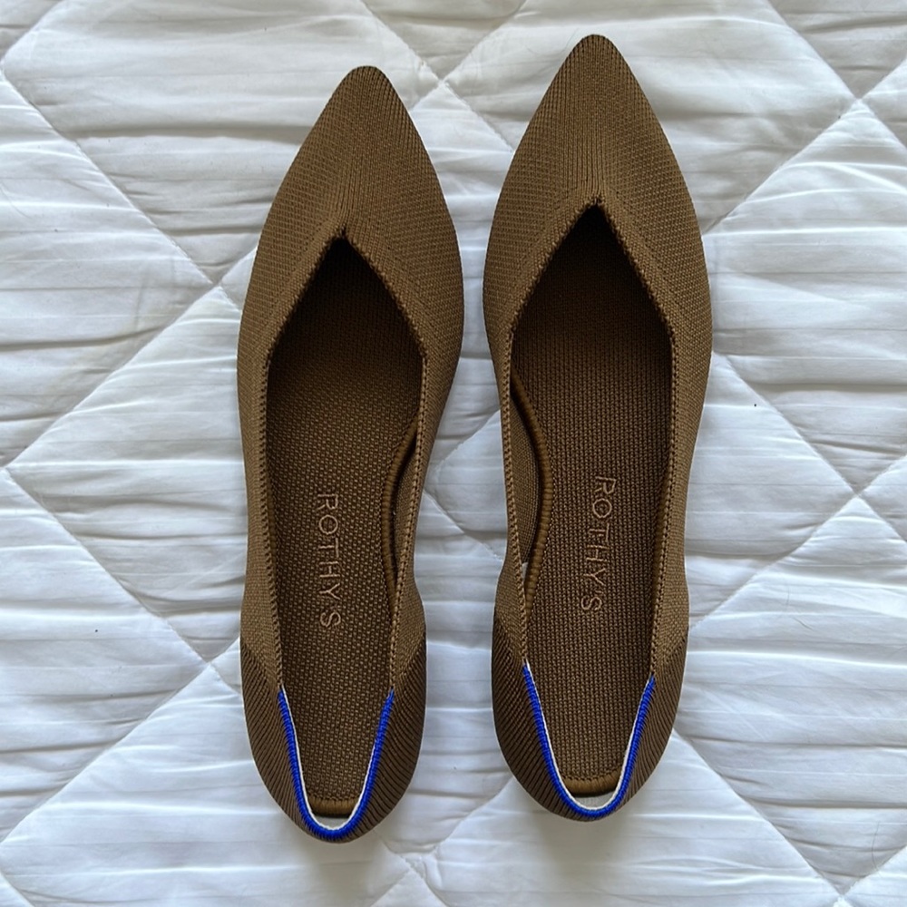 Rothy’s Pointer Toe Flat, Driftwood Size 7